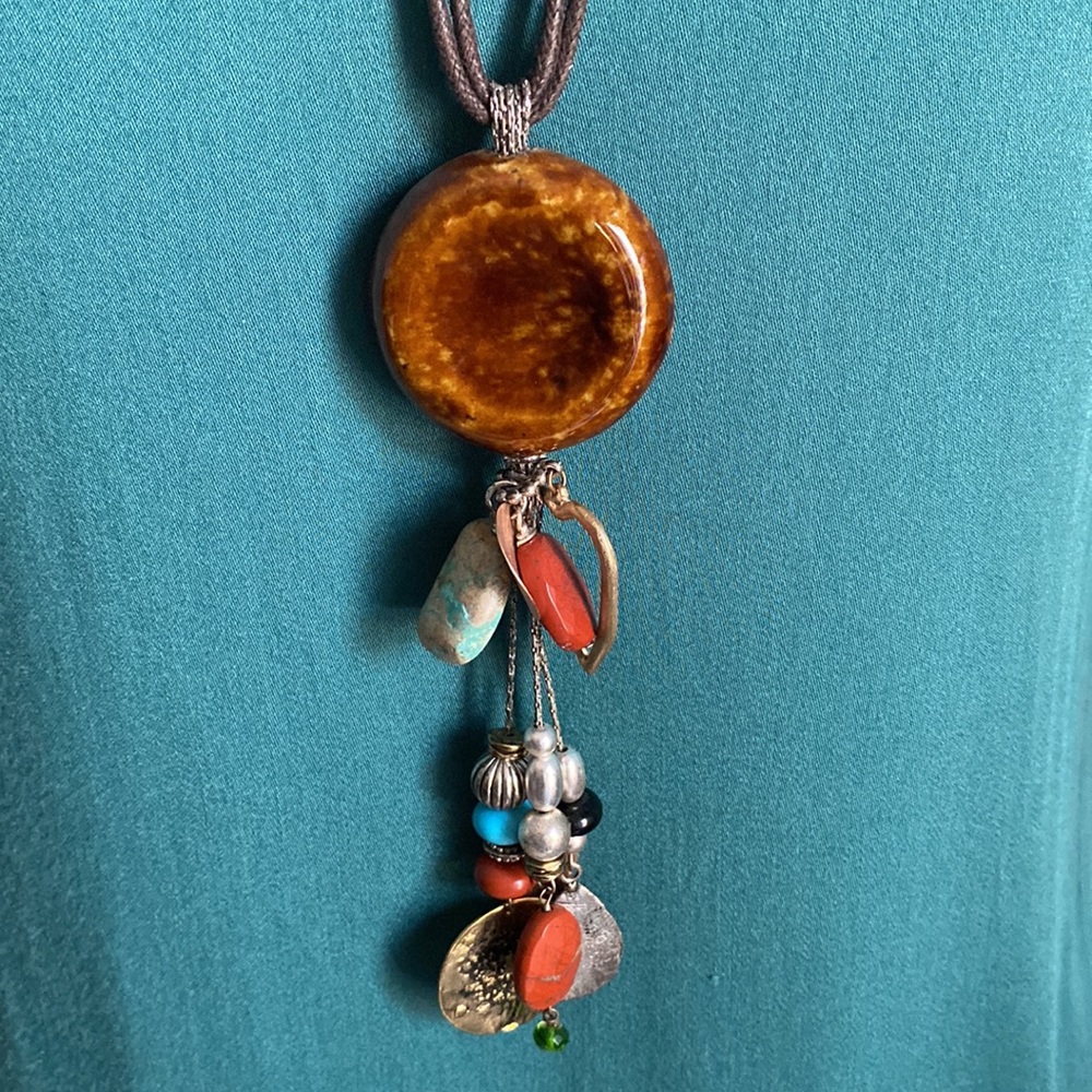 Coldwater Creek Ladies Boho Stone Bead Charms Double Strand Leather Necklace